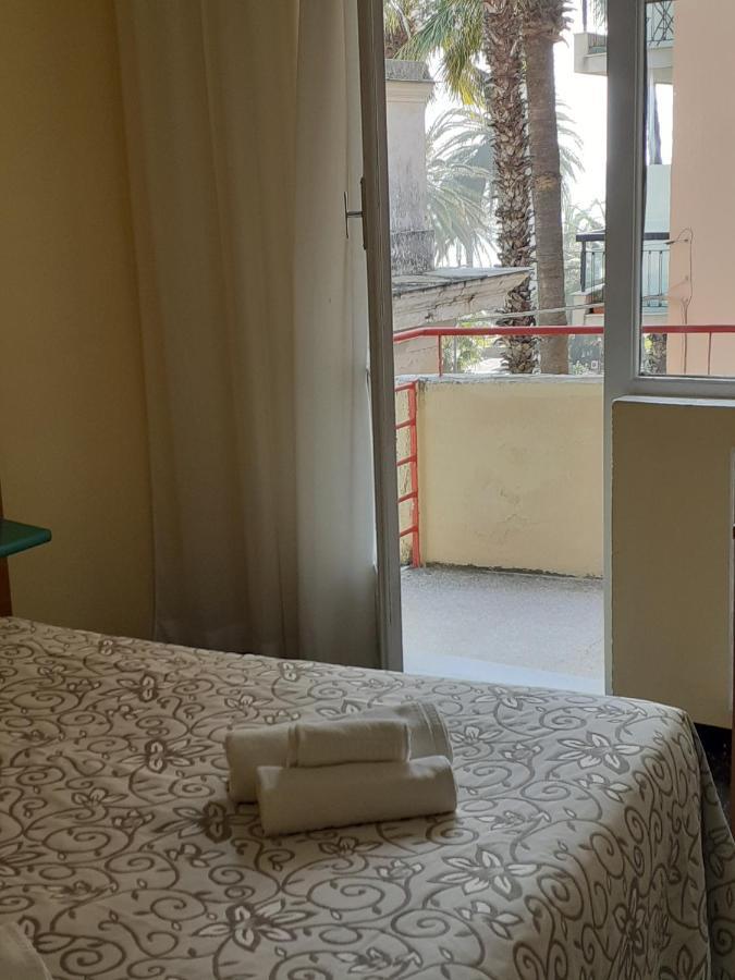 Hotel Colibri Finale Ligure Eksteriør billede