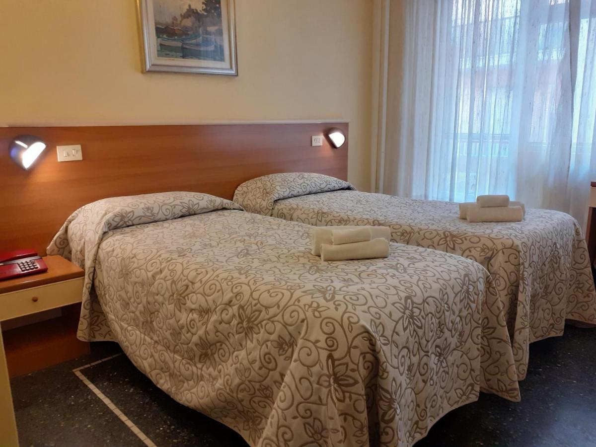Hotel Colibri Finale Ligure Eksteriør billede