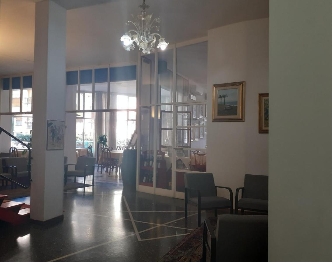 Hotel Colibri Finale Ligure Eksteriør billede